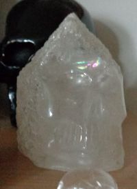 Bergkristallschädel mit Spitze 515 g