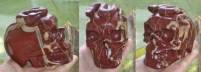 Roter Jaspis Kristallschädel mit Schlange