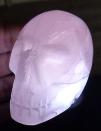 kleiner Rosenquarz Kristallschädel Brasilien 180 g