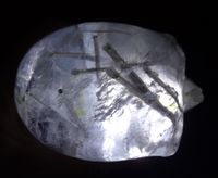 großer Rutilquarz Kristallschädel 700 g