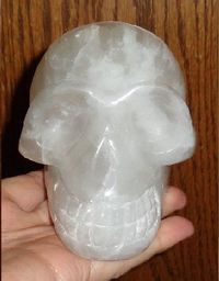 großer weißer Selenit Kristallschädel 850 g
