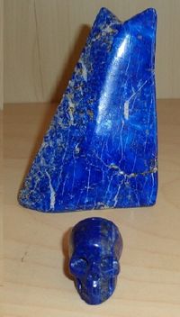 blauer Lapislazuli Spitze Kristallschädel
