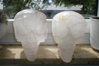 zwei große Alien Kristallschädel Bergkristall