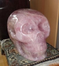 Rosenquarz Kristallschädel 60 kg aus Brasilien